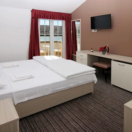 Hotel Belveder Pag Town