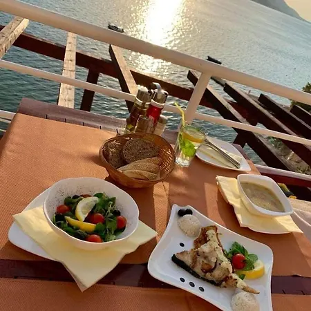 贝尔维德尔酒店