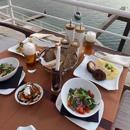 贝尔维德尔酒店