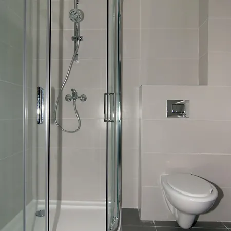 贝尔维德尔酒店 3* 帕格