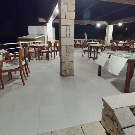 贝尔维德尔酒店