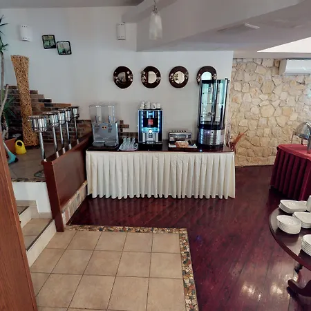 贝尔维德尔酒店 酒店