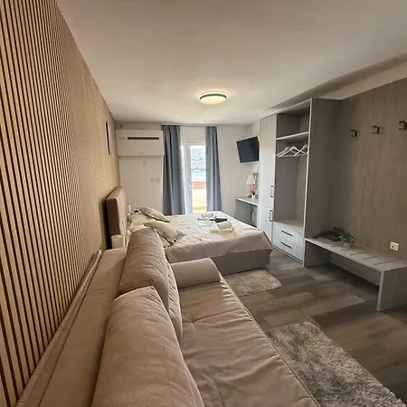 Belveder 4* Pag Town