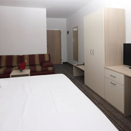 贝尔维德尔酒店 帕格