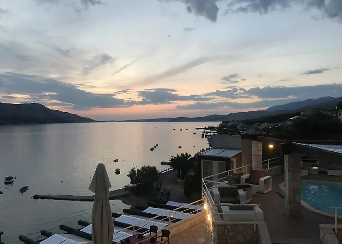 Hotel Belveder Pag Town