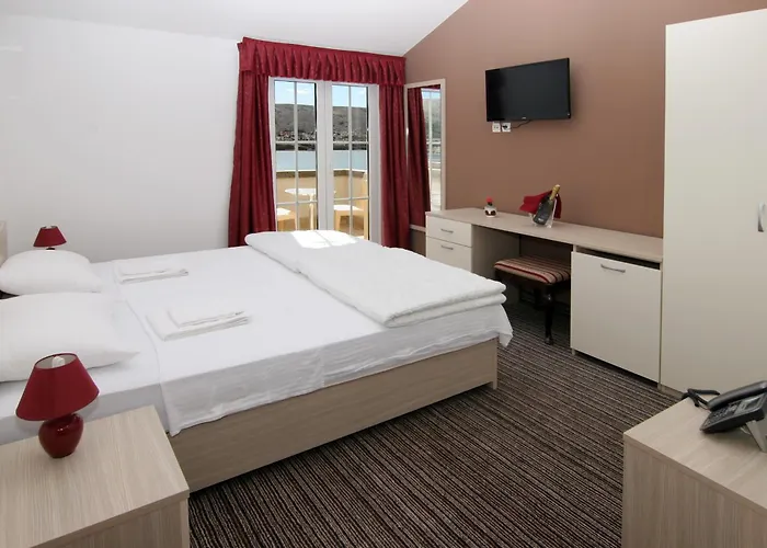 Hotel Belveder Pag Town